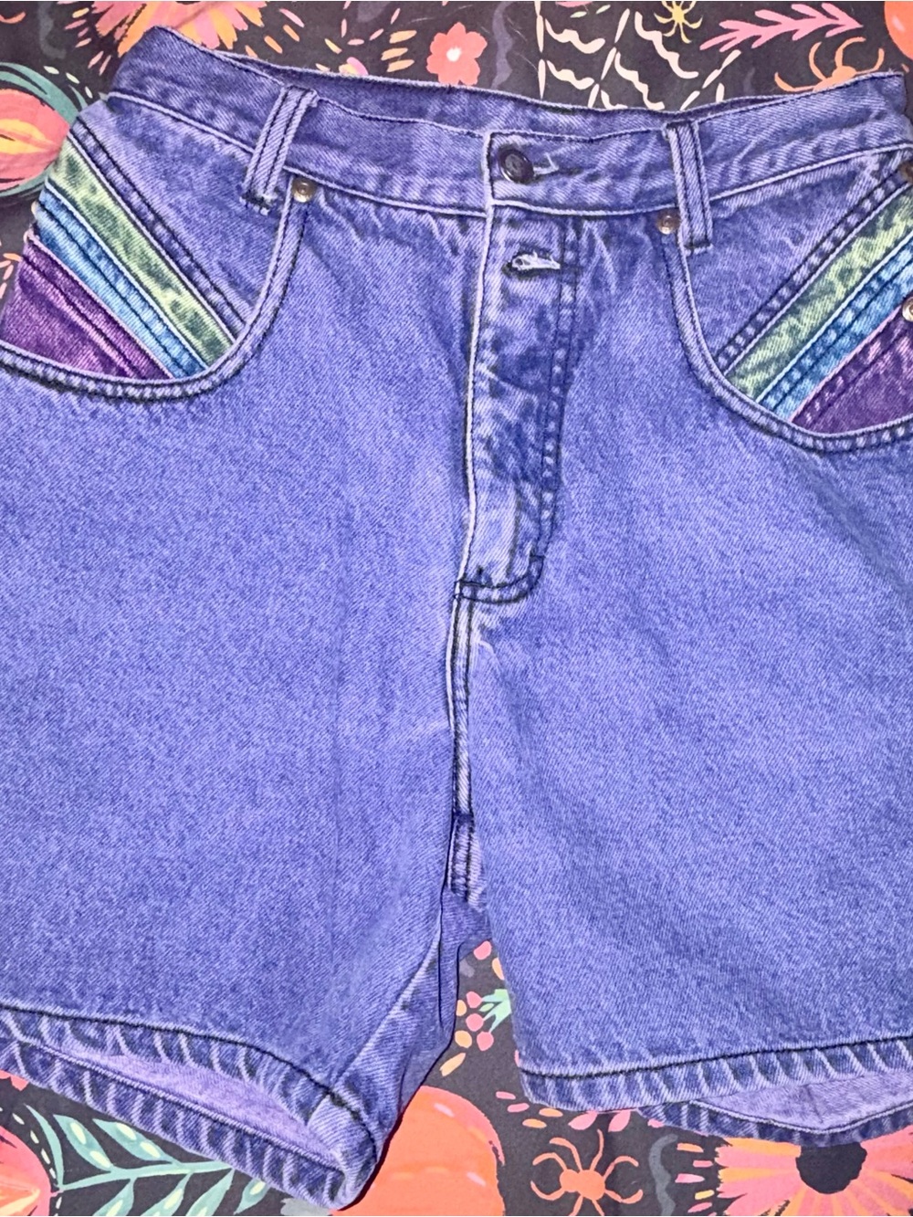 Zena Vintage High-Waist Denim Shorts with Rainbow Pocket Inset